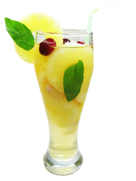 Boisson cocktail punch aux fruits — Photo