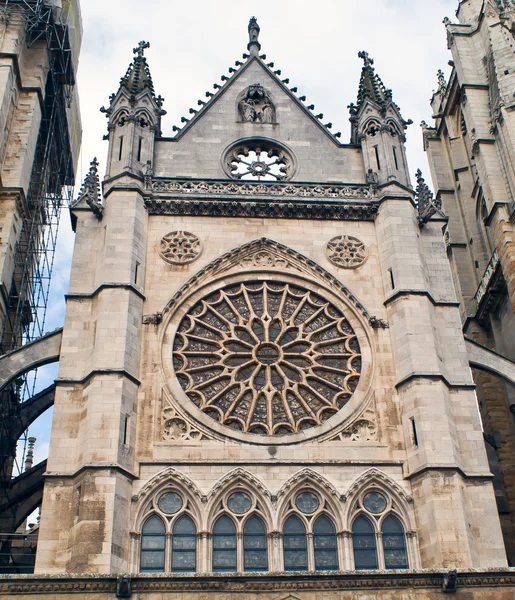 Particolare della facciata della cattedrale — Foto Stock
