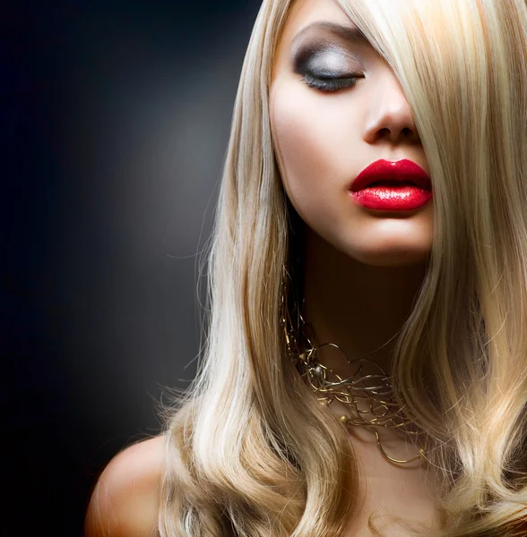 Blond moda dziewczyna — Zdjęcie stockowe