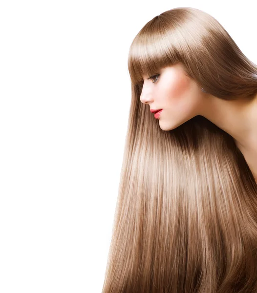 Светлые волосы. Красивая женщина с прямыми длинными волосами — стоковое фото