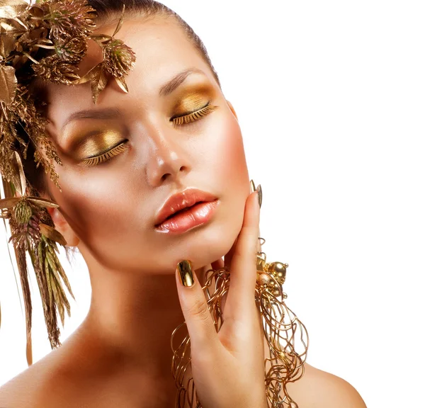Złoty luksus makijaż. moda portret — Zdjęcie stockowe