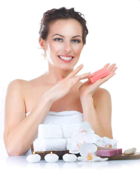 Spa kvinna med handgjord tvål — Stockfoto