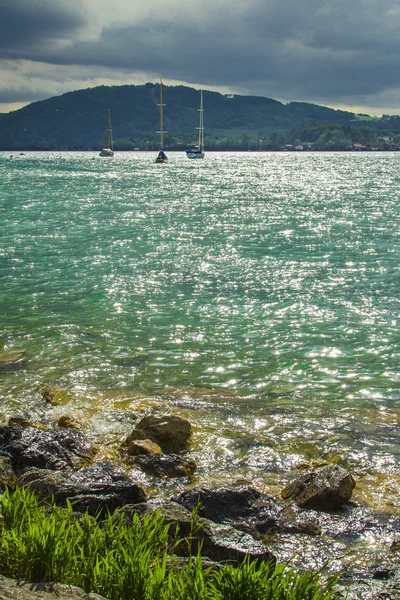 Jezero po bouřce — Stock fotografie