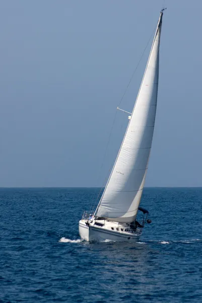 Sailboat at Sea — Stock Photo, Image
