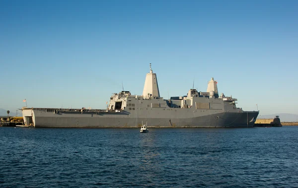 Dock de transporte anfíbio - USS New Orleans — Fotografia de Stock
