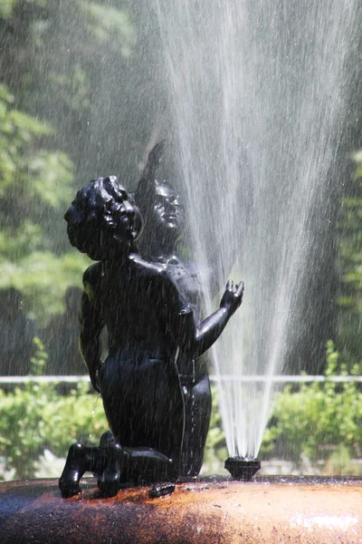 Artistic fountain — Stock Photo, Image
