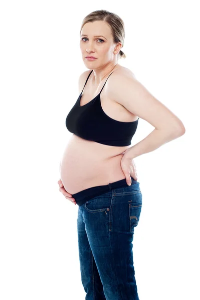 妊娠中の女性を心配しています。 — ストック写真