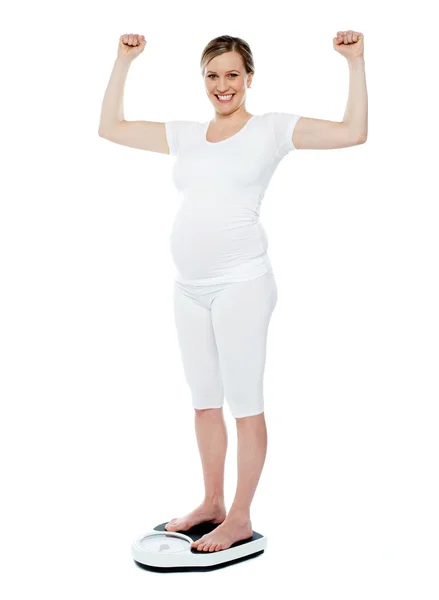 興奮してかなり妊娠中の女性 — ストック写真