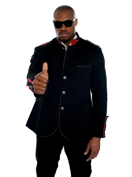 Handsome african male showing thumbs-up — Stock Photo, Image