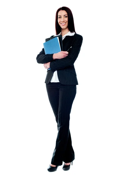 Isolated business woman holding documents — Stock Photo, Image