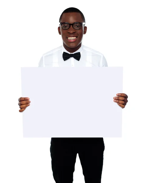 Lachende bedrijf vertegenwoordiger die whiteboard — Stockfoto