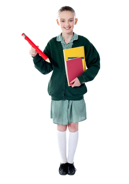 Retrato de comprimento total de menina da escola loira — Fotografia de Stock