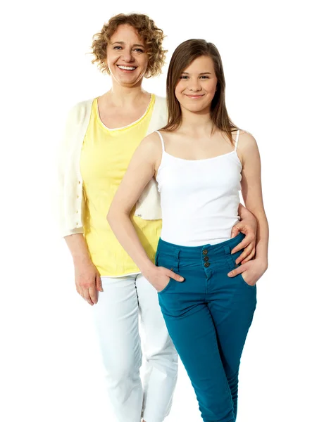 Strong relationship. Mother and daughter — Stock Photo, Image
