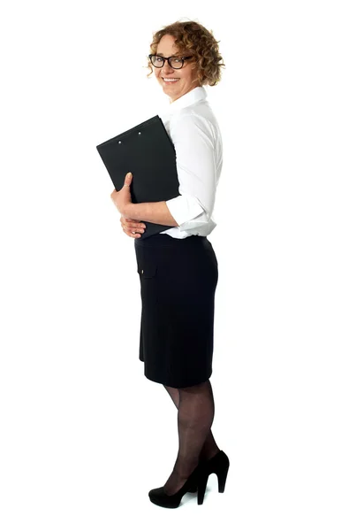 Porträt einer Geschäftsfrau in voller Länge — Stockfoto
