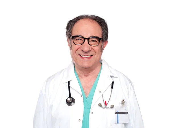 Doświadczony lekarz z stetoskop — Zdjęcie stockowe