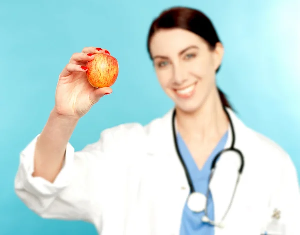 Günde bir elma doktoru uzak tutar. — Stok fotoğraf