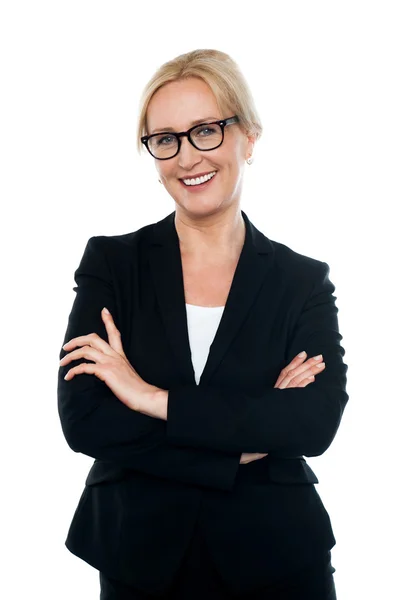 Confident female executive wearing eyeglasses — 图库照片