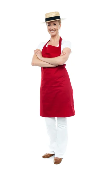 Belo chef confiante posando em estilo, braços dobrados — Fotografia de Stock