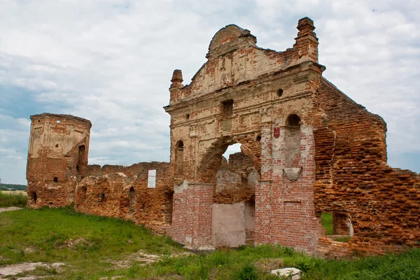 Ruínas do portão Mosteiros Cartuxos na Bielorrússia, Bereza — Fotografia de Stock