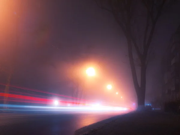 Туманний нічний Київ — стокове фото