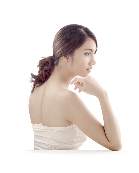 Ázsiai nő modell beauty shot stúdióban fehér háttér — Stock Fotó