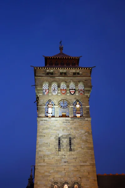 Zegar wieża z cardiff castle — Zdjęcie stockowe