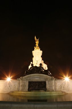 buckingham Sarayı ve victoria Anıtı