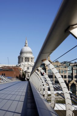 St paul's Katedrali ve millennium Köprüsü