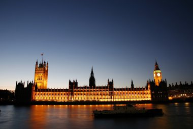 Big ben ile westminster Sarayı