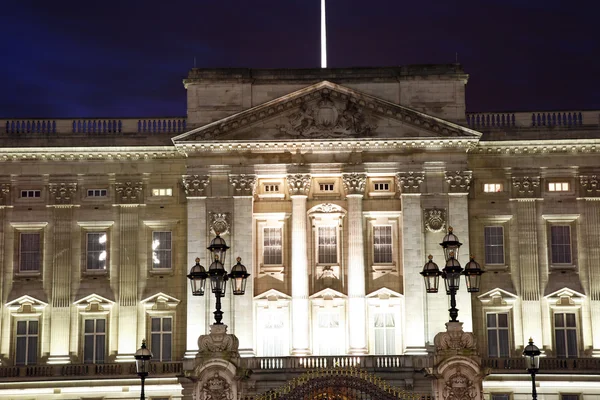Palais de Buckingham la nuit — Photo