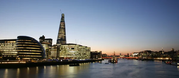Londoni városkép, es torony — Stock Fotó