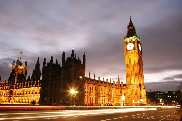 Palácio de Westminster à noite — Fotografia de Stock