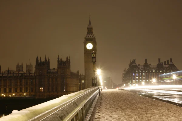 Sneeuw overdekte westminster — Stockfoto