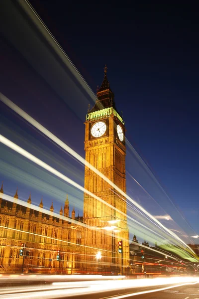 Palacio de Westminster por la noche — Foto de Stock