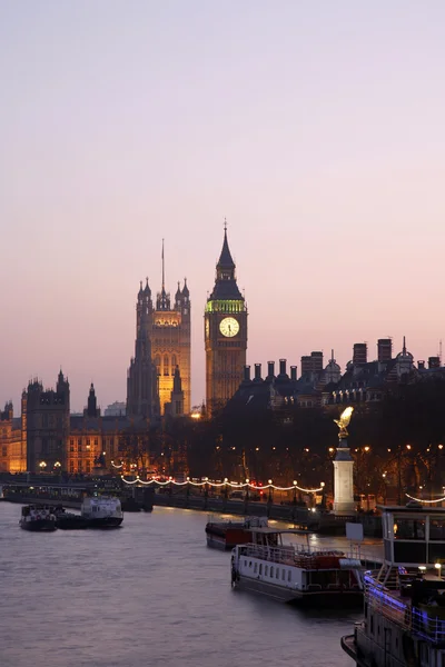Palazzo di Westminster al tramonto — Foto Stock