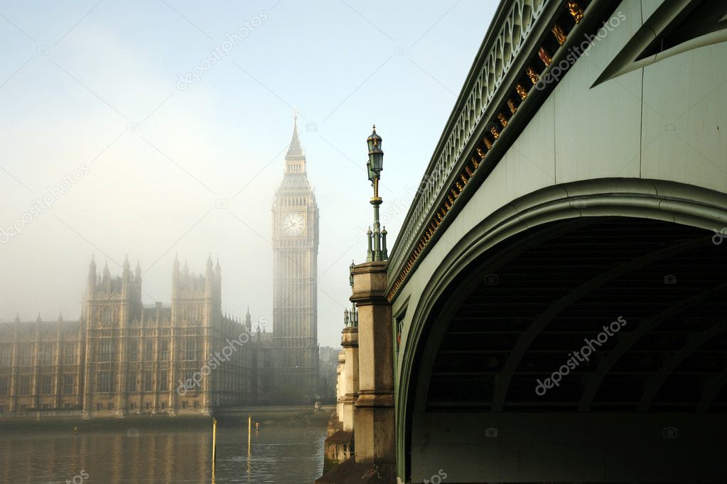 Palace of Westminster in fog