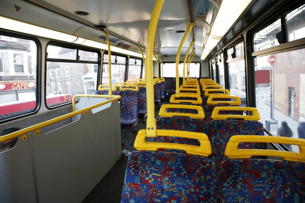 Interieur van Londen stadsbus — Stockfoto