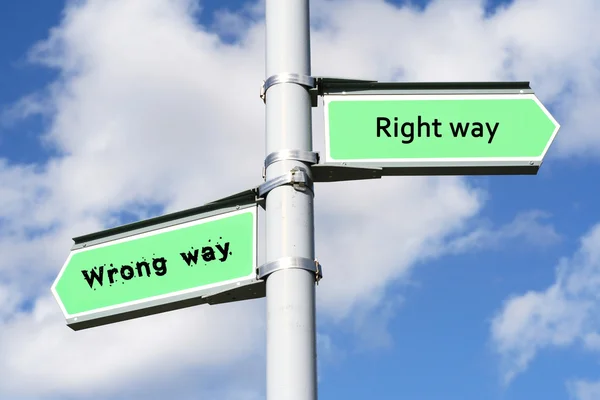 Right Way, Wrong Way Sign Post — Stock Photo, Image