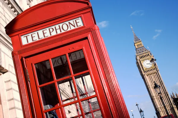 Big Ben und rote Telefonzelle — Stockfoto