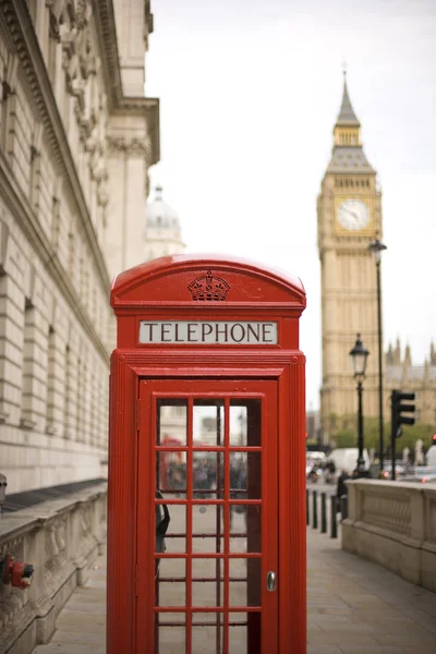 Große Ben und rote Telefonzelle — Stockfoto