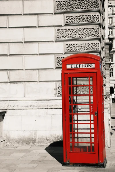 Λονδίνο, κόκκινο τηλεφωνικό θάλαμο — Φωτογραφία Αρχείου