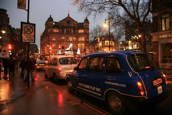 รถแท็กซี่ลอนดอน — ภาพถ่ายสต็อก
