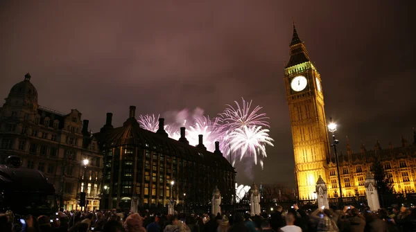 Fuochi d'artificio di Capodanno — Foto Stock