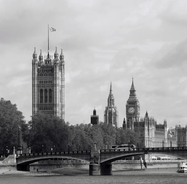 London Panorama, Westminsterského paláce, big ben a victoria tower — Stock fotografie