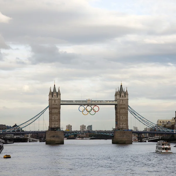 Anéis Olímpicos em Tower Bridge — Fotografia de Stock