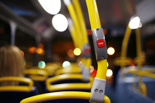Botão de paragem de autocarro — Fotografia de Stock