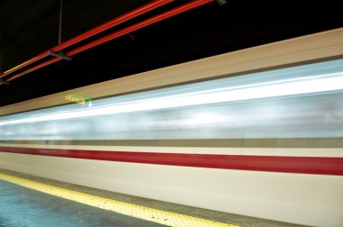 yüksek hızlı tren, metro, Açık hareket bulanıklığı