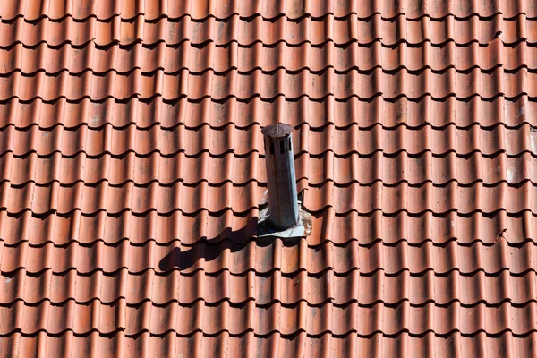 Dach und Schornstein — Stockfoto