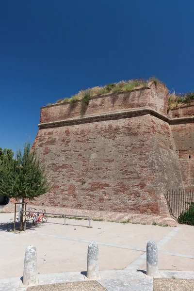 13e eeuwse citadel kasteel muur in Frankrijk — Stockfoto