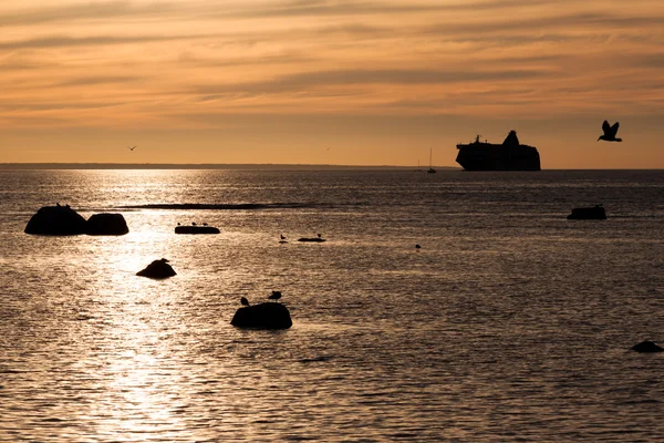 Cruise lliner silhouet — Stockfoto